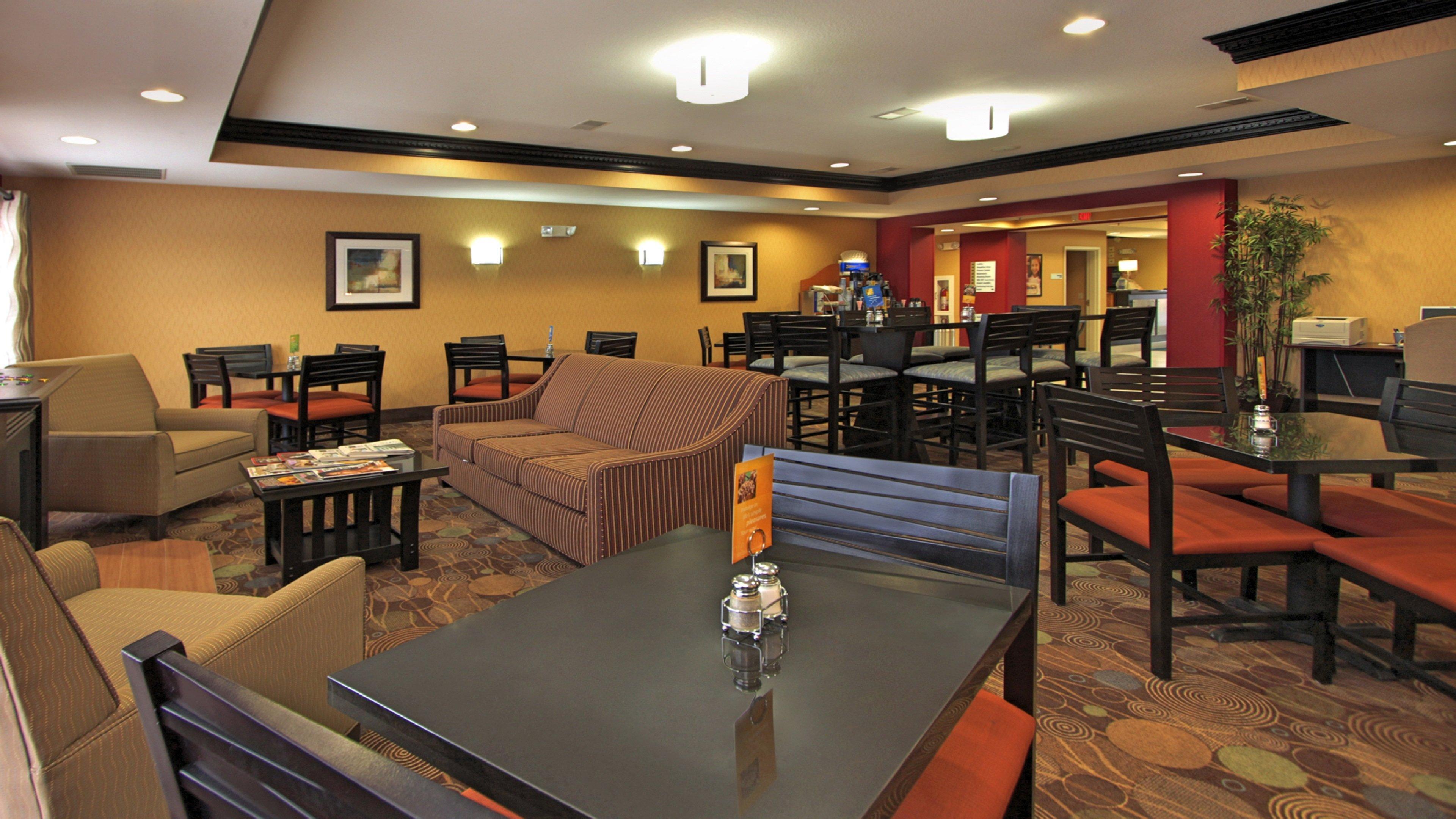 Holiday Inn Express Hotel & Suites Defiance By Ihg Εξωτερικό φωτογραφία