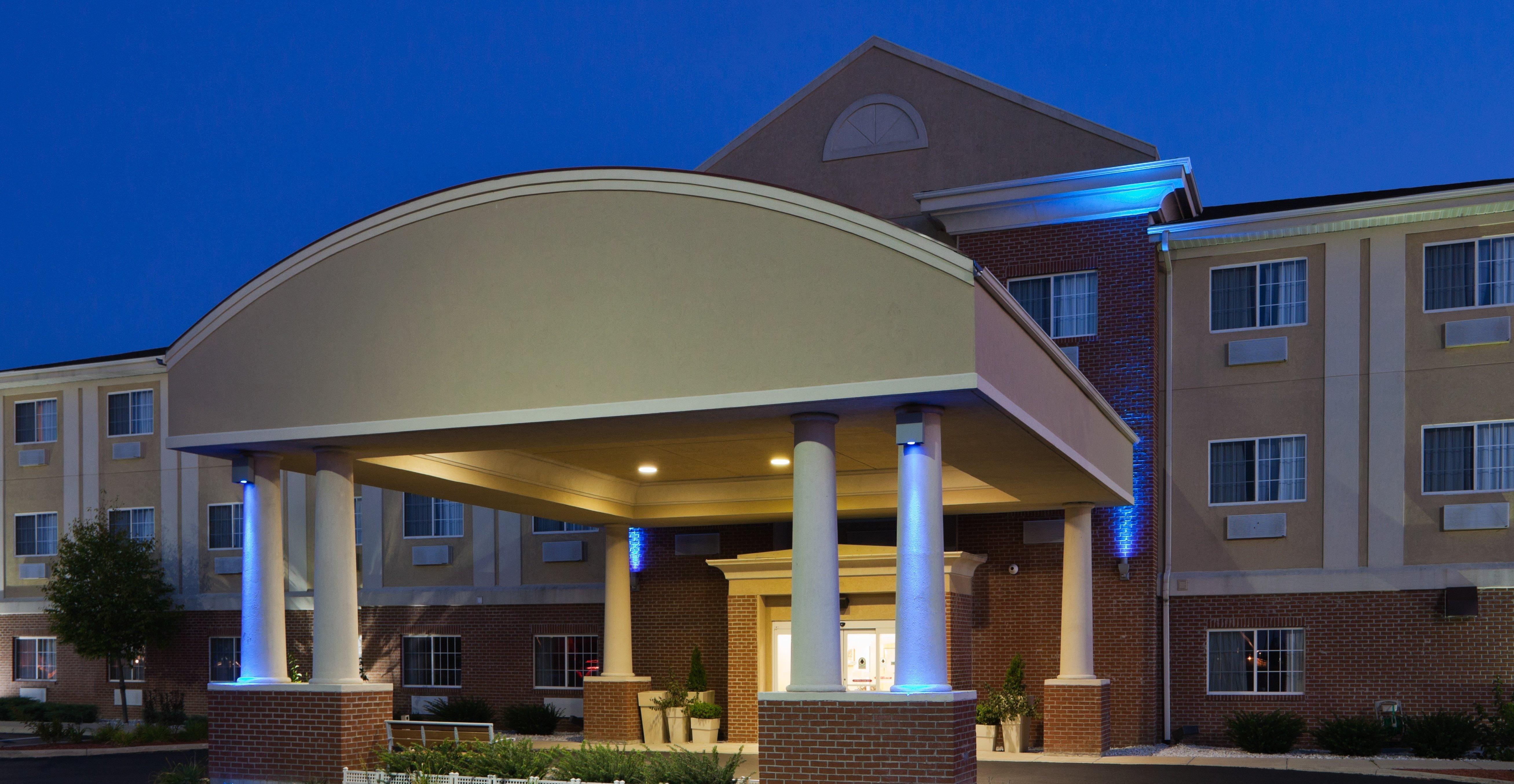 Holiday Inn Express Hotel & Suites Defiance By Ihg Εξωτερικό φωτογραφία